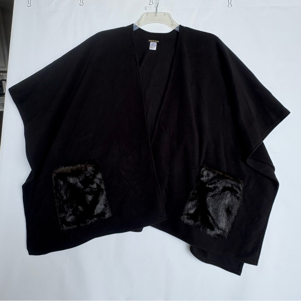 Joan Rivers Black Cape with Faux Fur Pockets